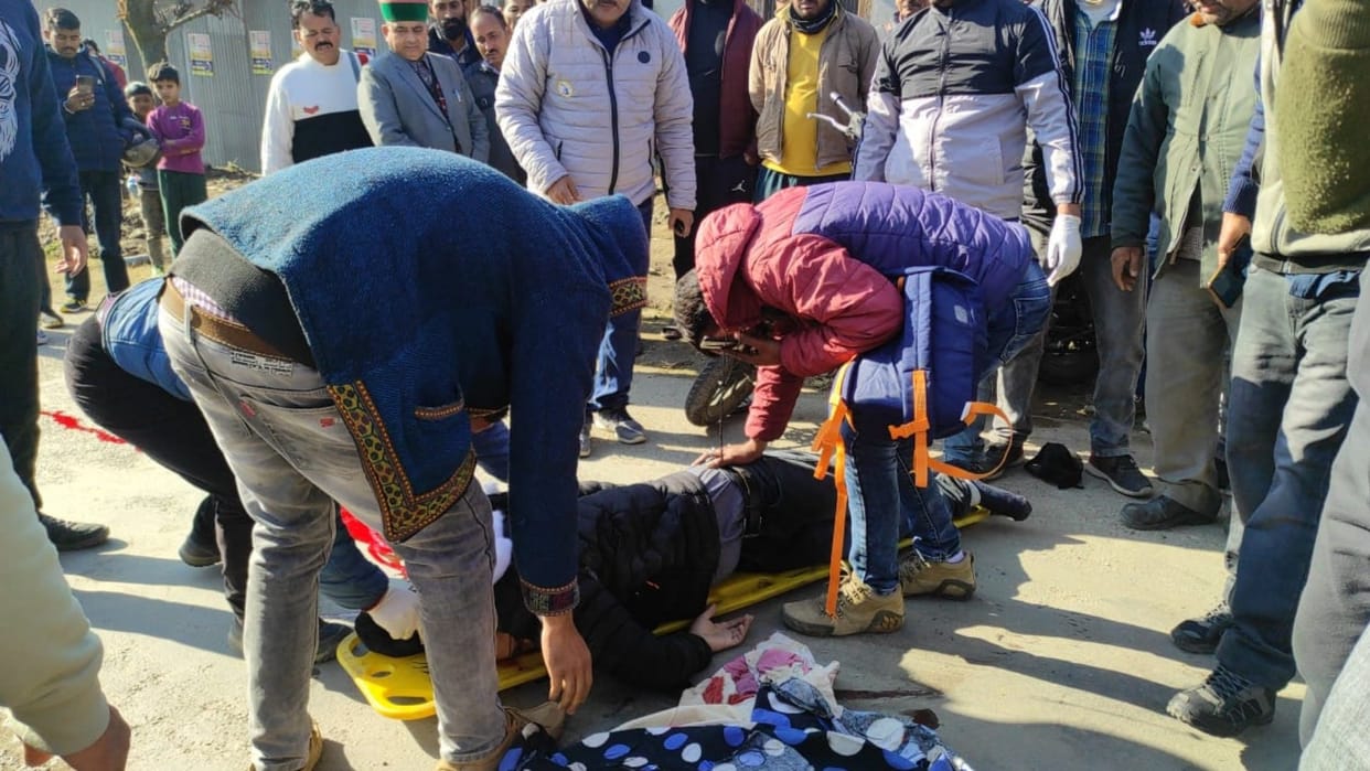 youth killed in accident in jogindernagar mandi himachal pradesh