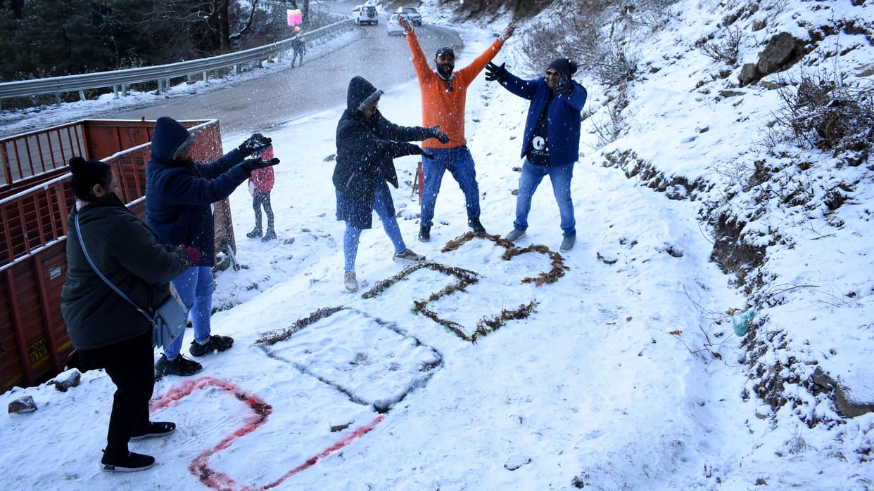 new year 2023 celebration in himachal pradesh shimla manali dalhousie kasauli