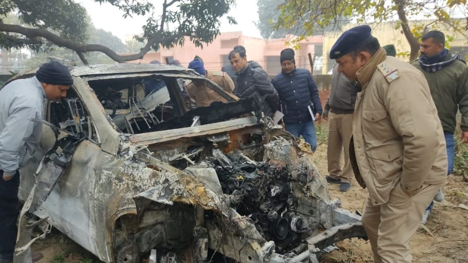 Rishabh Pant Accident Save Life Foundation team inspects car to know reason of burnt