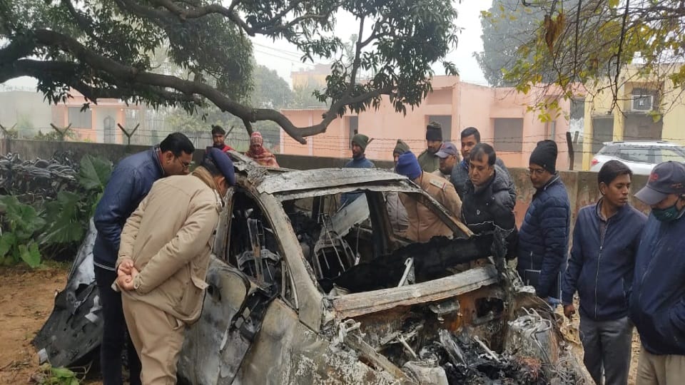 Rishabh Pant Car Accident Forensic team investigate incident point and Car in roorkee