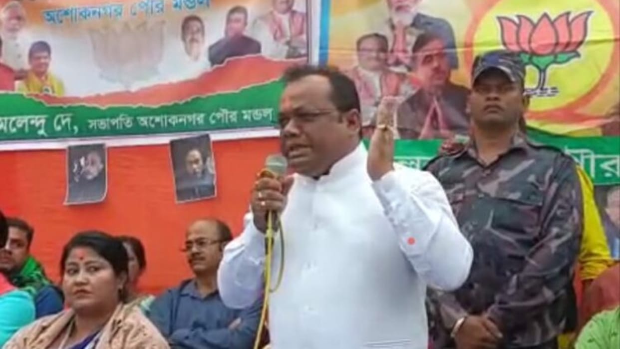 Bengal BJP MLA threatens to burn down police station if police officers dont mend their ways