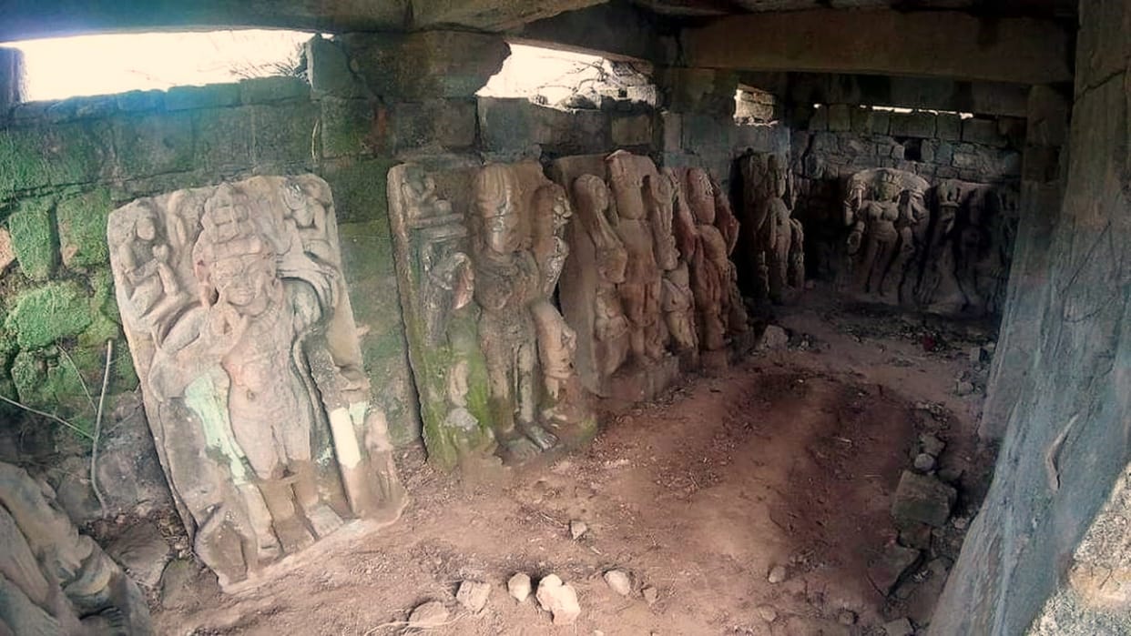 ASI discovered ancient sculptures and artwork in the forest of Bandhavgarh