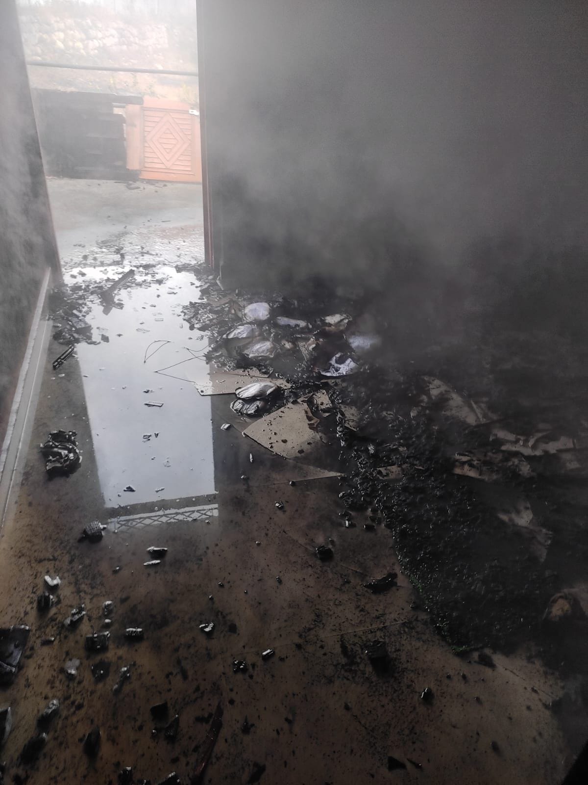 Fire broke out in a pucca house in Tarpohal, burning four rooms
