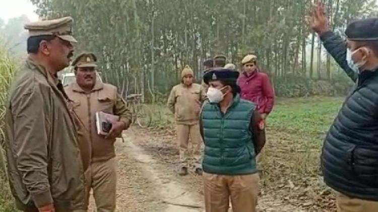 घटनास्थल पर जांच करते एएसपी व सीओ हरियावां शिल्पा कुमारी