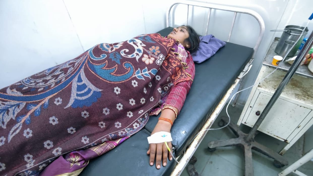 Drunk husband did not let her sleep all night then wife ate poison in chhatarpur