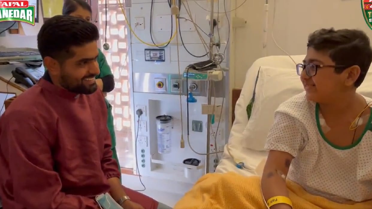 babar azam meets pakistan team no. one fan win hearts by video call with mohammad rizwan