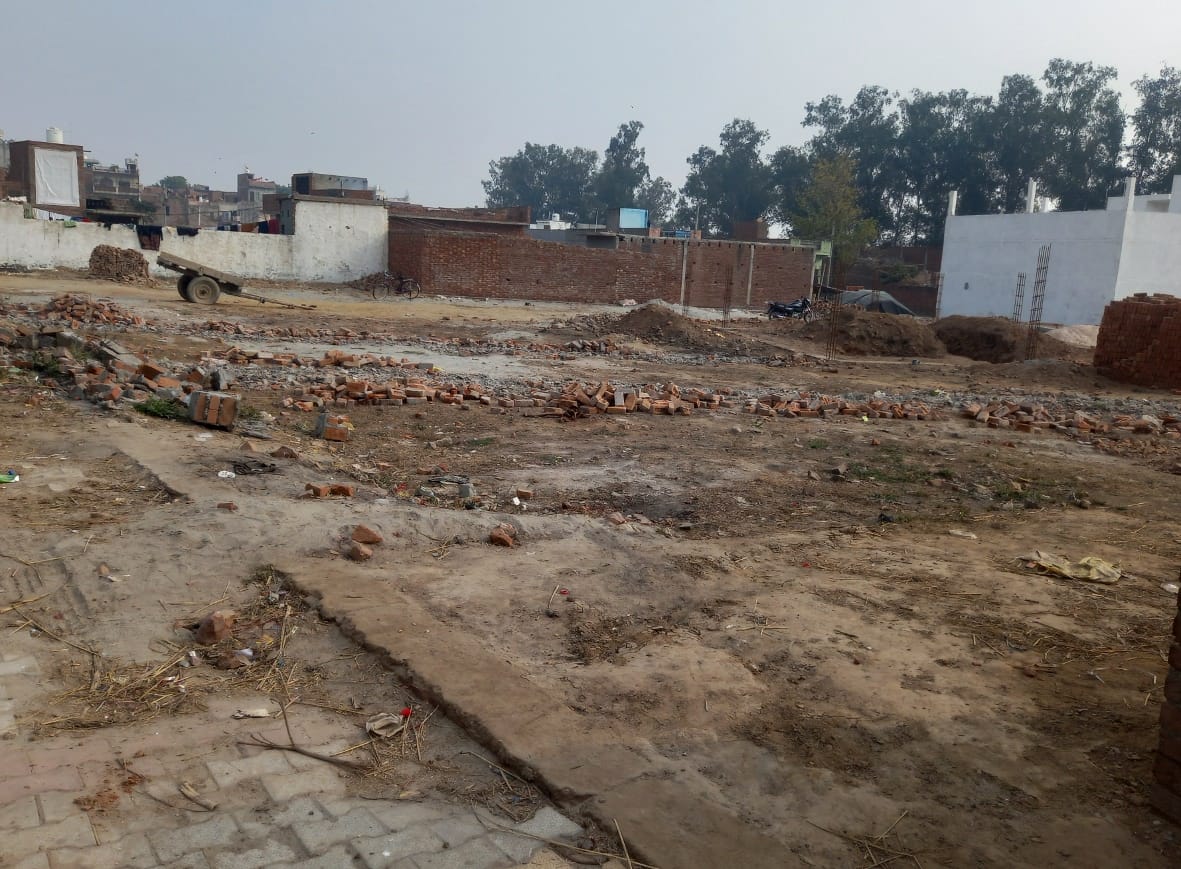 Plots cut in Yamuna Khadar after the cemetery