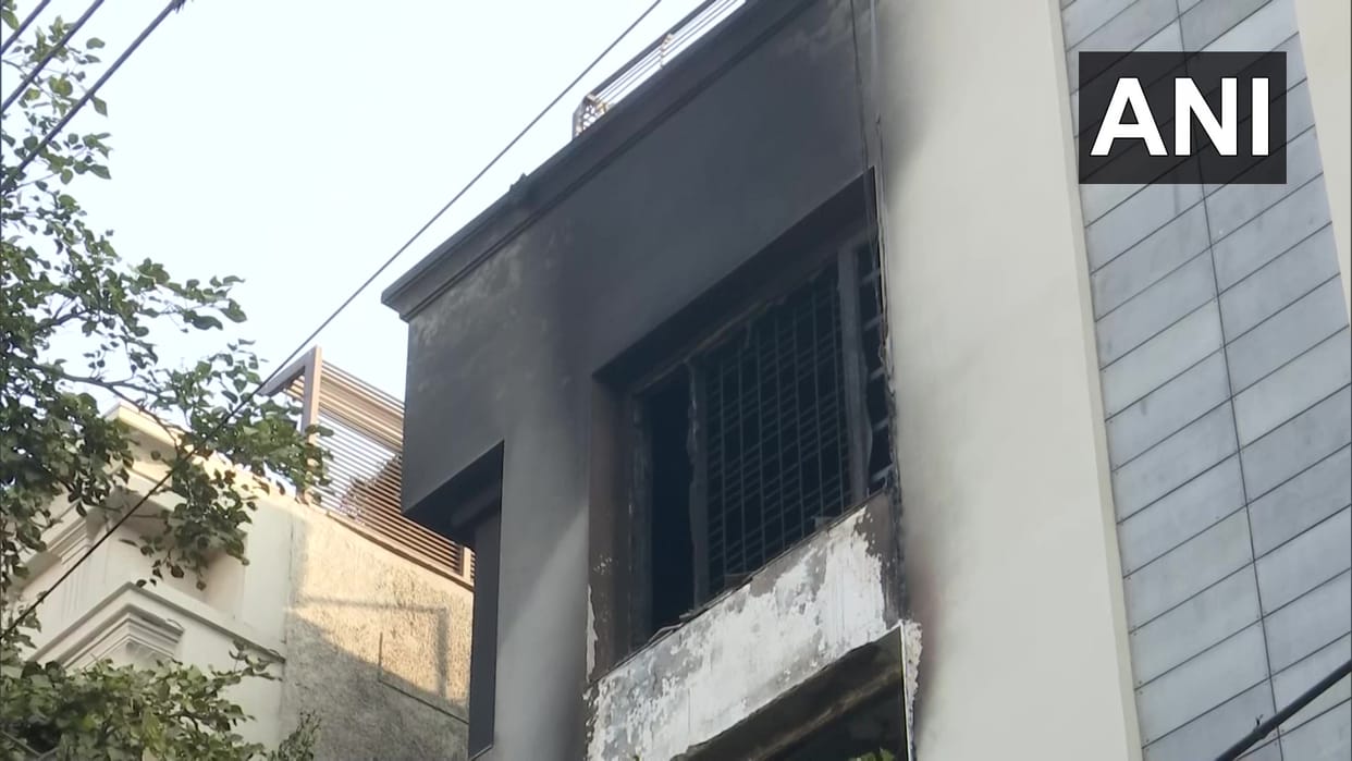 Fire Breaks Out In A Nursing Home In Greater Kailash
