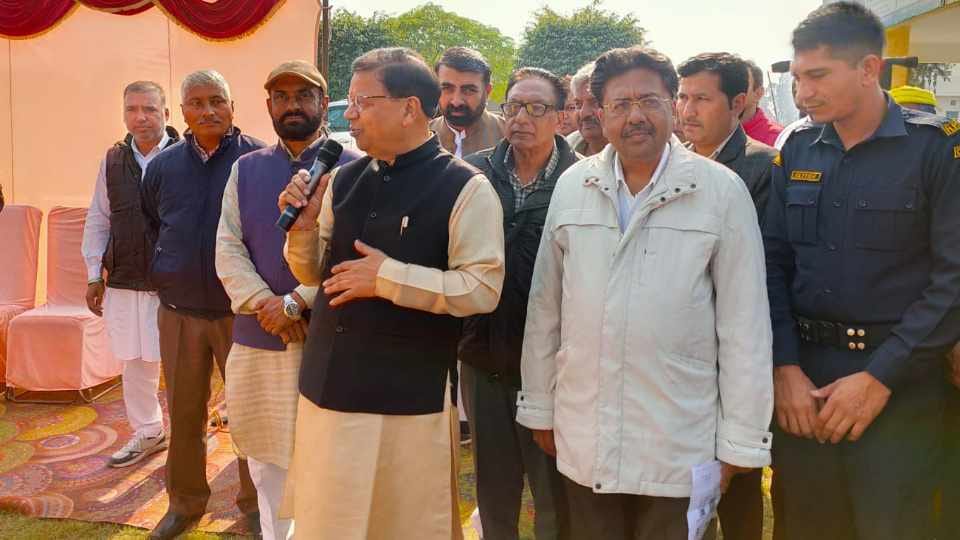 Haryana civic body minister Kamal Gupta reached Vishwaspuram in Hisar