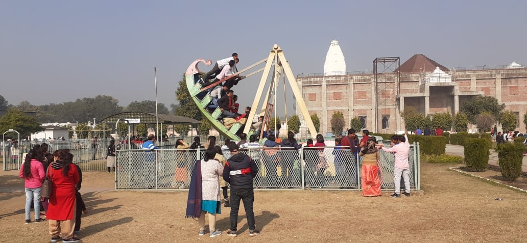 Meerut: historic city Hastinapur buzzing with tourists and foreign birds on New Year