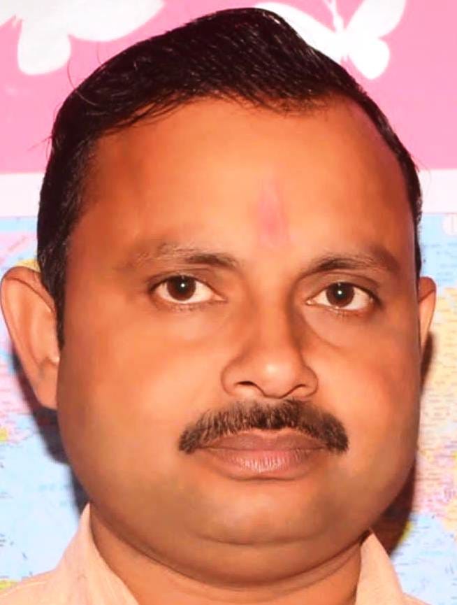 Car hit a villager doing morning walk, death