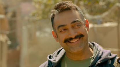 Manav Vij Birthday unknown facts about Udta punjab Gunjan Saxena actor who choose acting over doctor career
