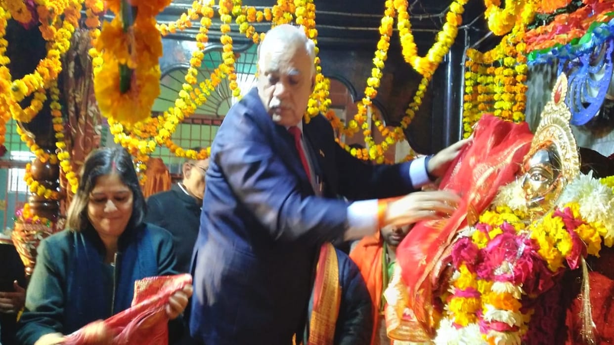 Unnao Chief Secretary worshiped at Chandrika Devi temple
