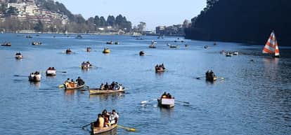 नैनीझील का नजारा