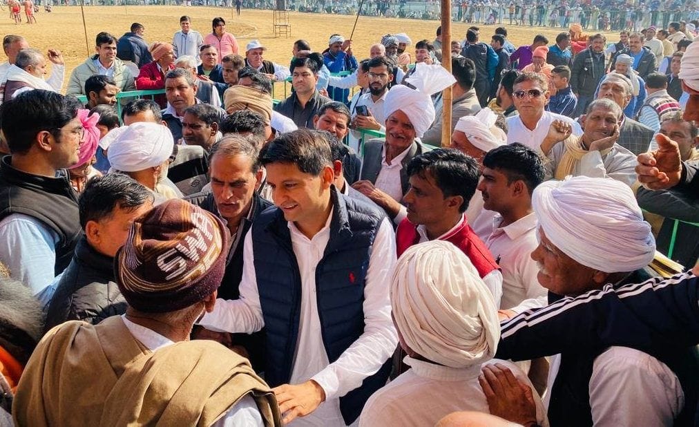 MP Dipendra busy in inviting Bharat Jodo rally