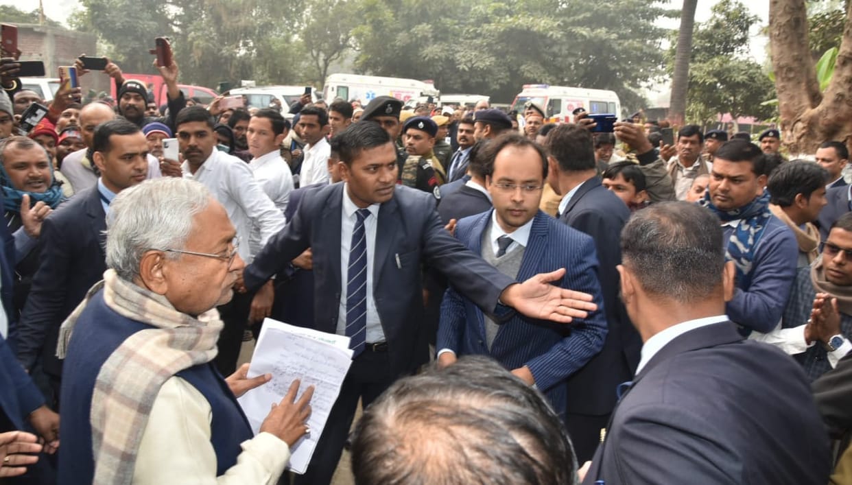 Home town of CM Nitish Kumar projected as Prime Minister Candidate through slogans