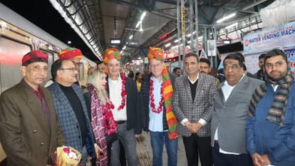 Rajasthan Royal train Palace on Wheels reached Ajmer