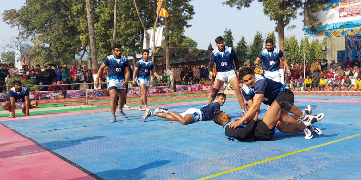 Saharanpur beat Agra in senior men's kabaddi