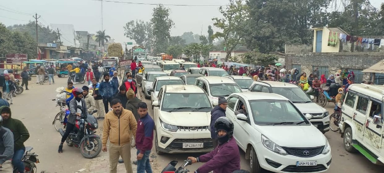 Indo-Nepal border jammed for eight hours