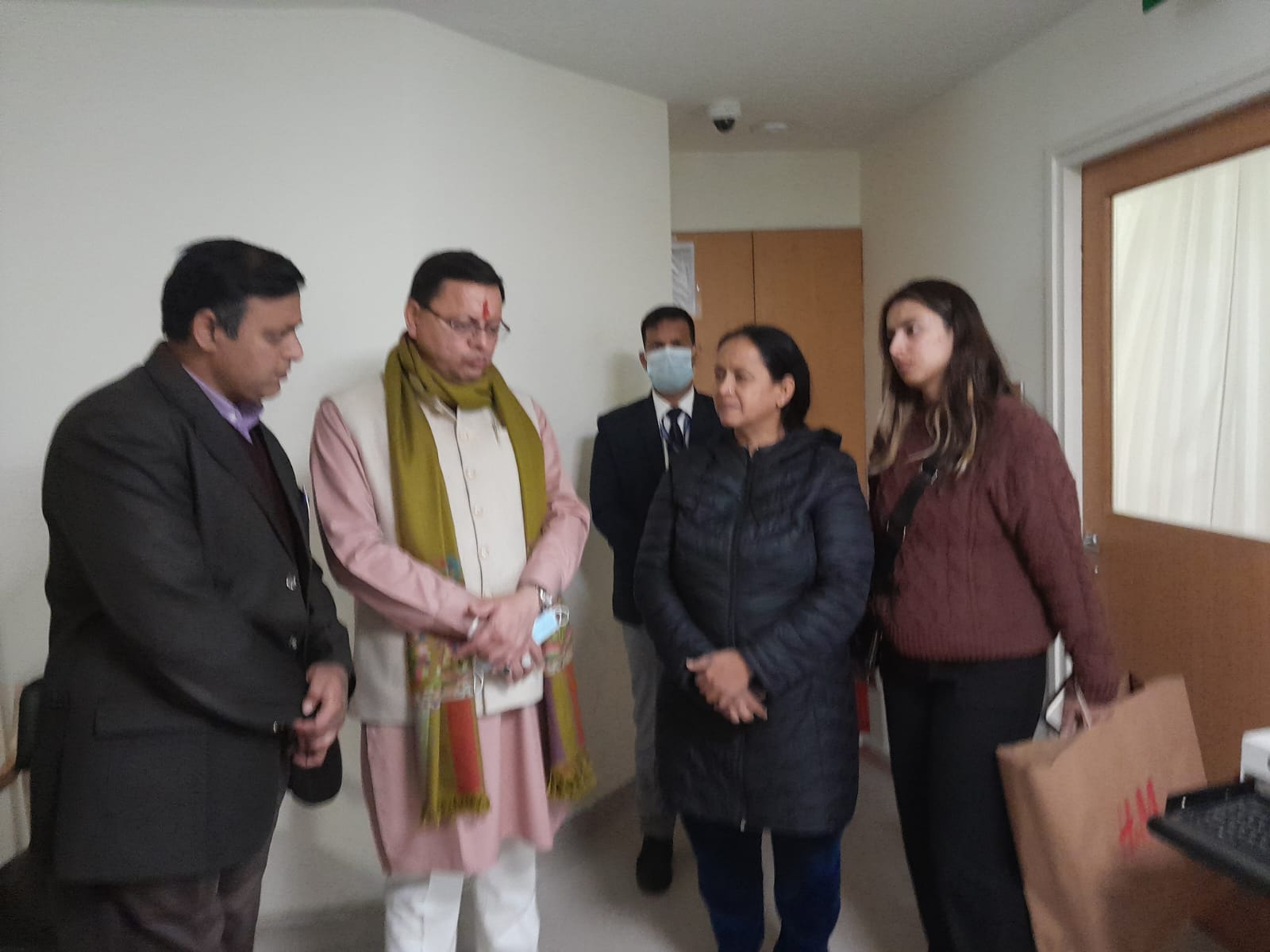Rishabh Pant Accident: Cm Dhami meets Rishabh Pant at max hospital today