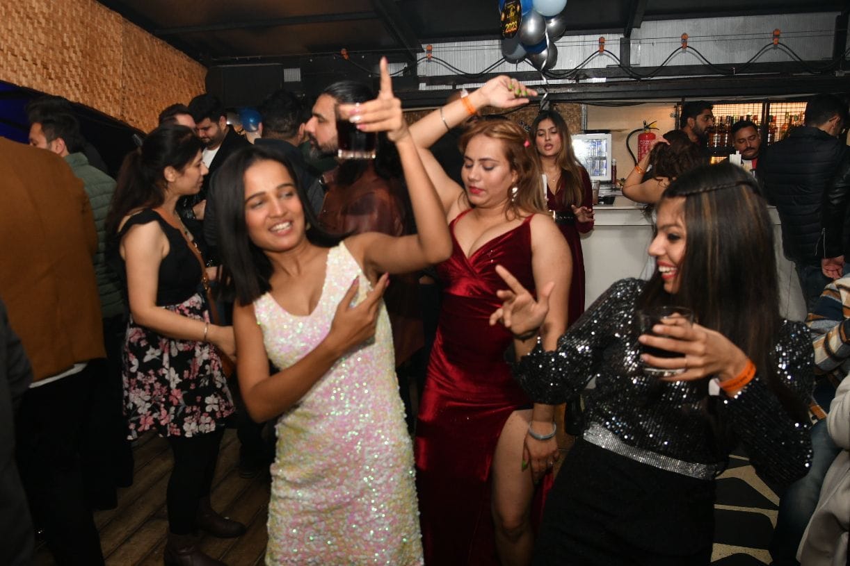 New Year's celebration celebrated in cold night, rain decreased in winter this year