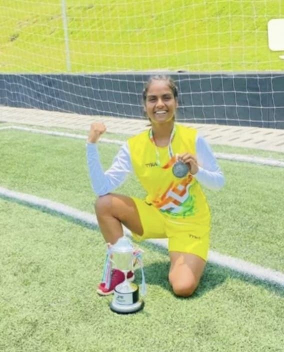 sonali selected for all india university football camp