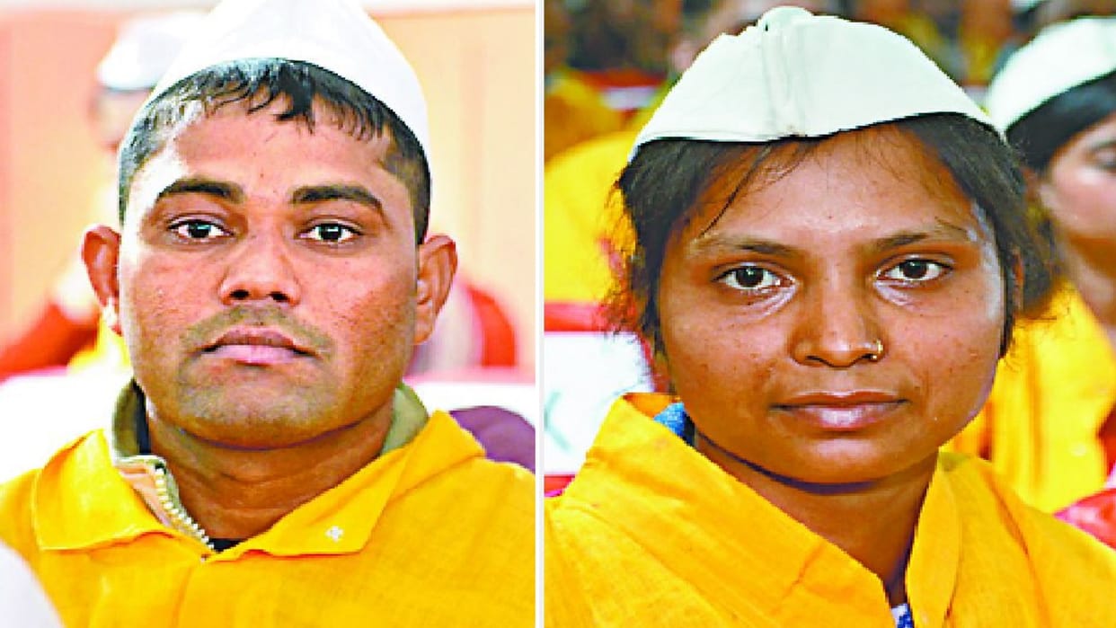 Kashi Vidyapith: Milkman's student and farmer's daughter got gold medal, eyes filled with happiness