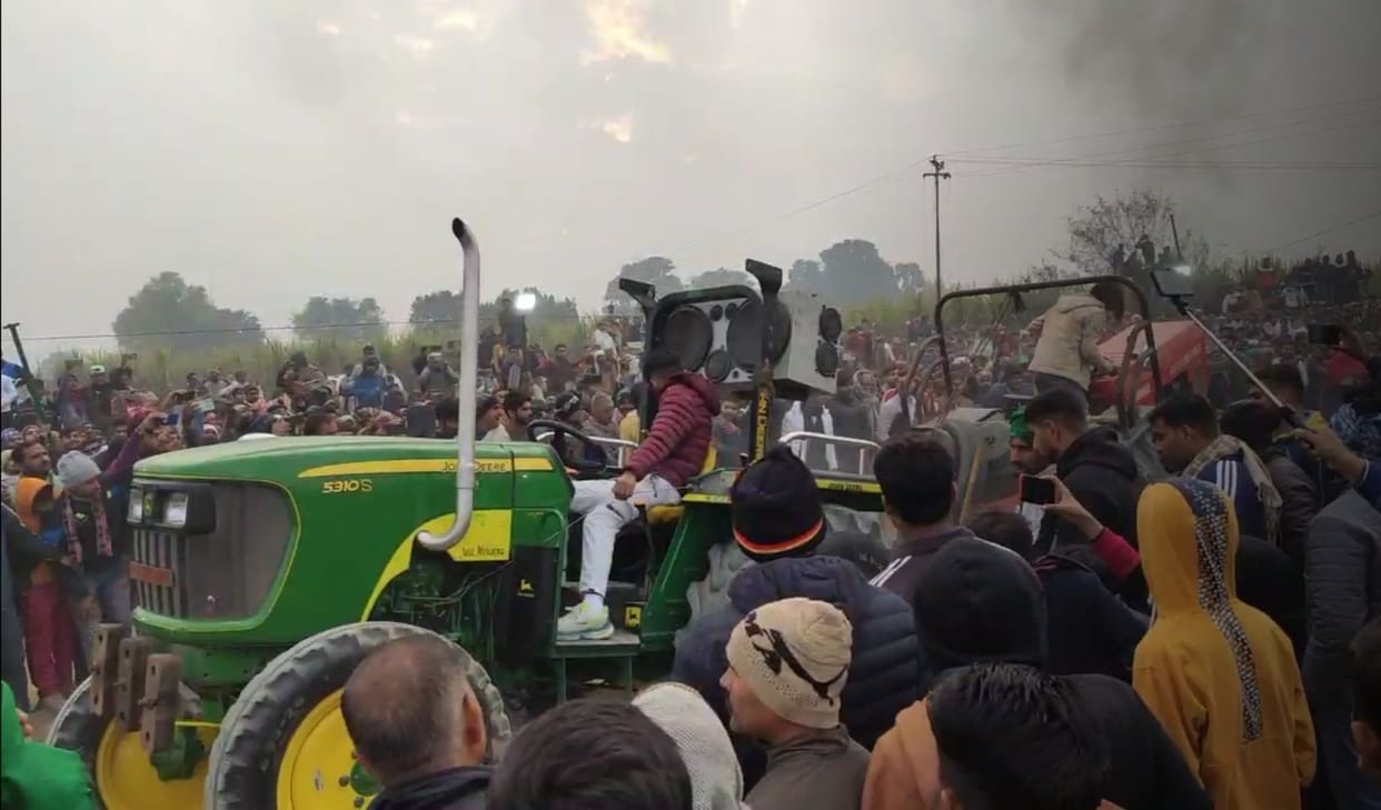 Thousands of people gathered in tractor tochan competition