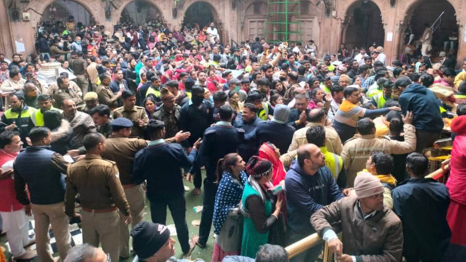Vrindavan devotees reached Mathura to have darshan of their deity in new year