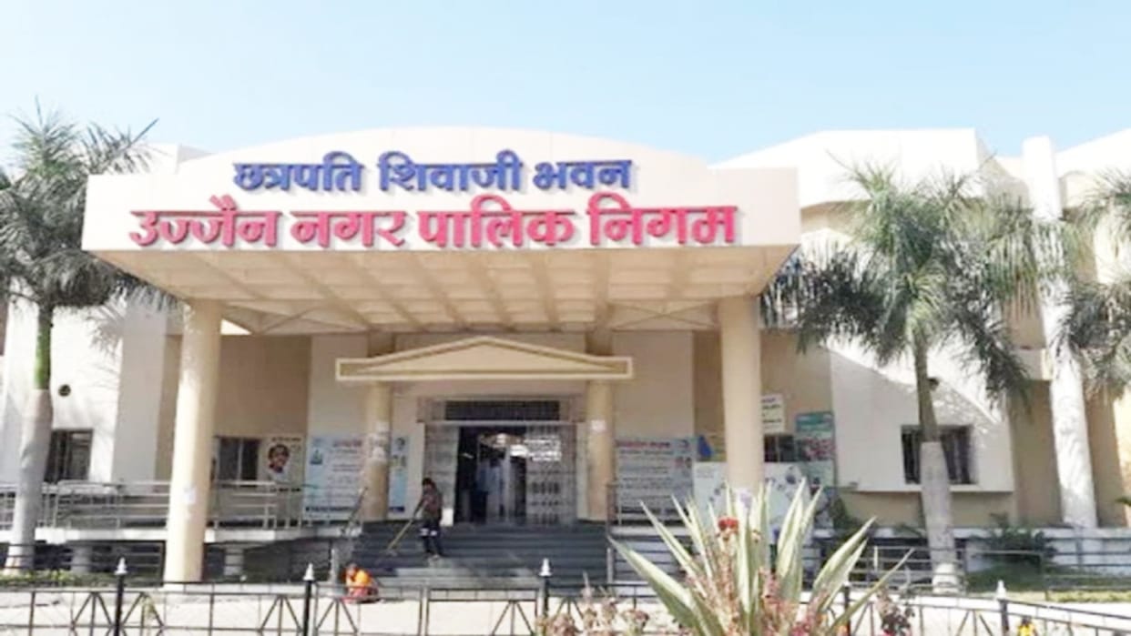 60 crore of municipal contractors stuck