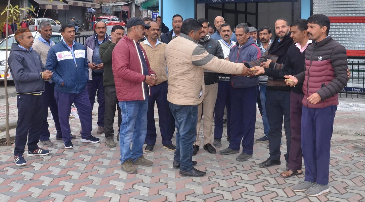 On the arrival of the new year, Bhandaras were set up in the district