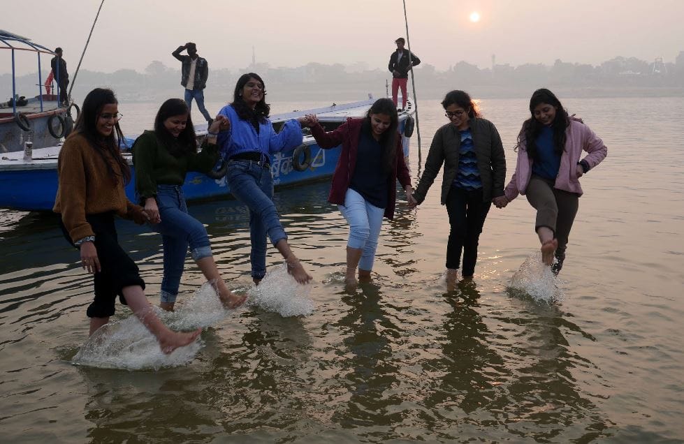 New Year 2023 Kashi Varanasi immersed in First january Celebration see in pictures