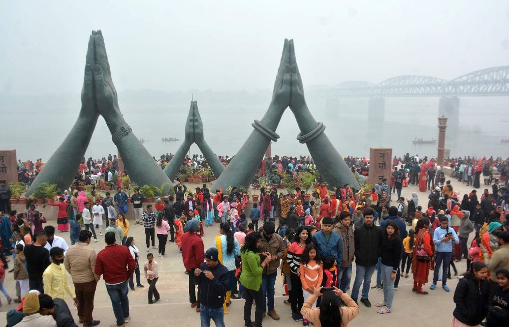 New Year 2023 Kashi Varanasi immersed in First january Celebration see in pictures