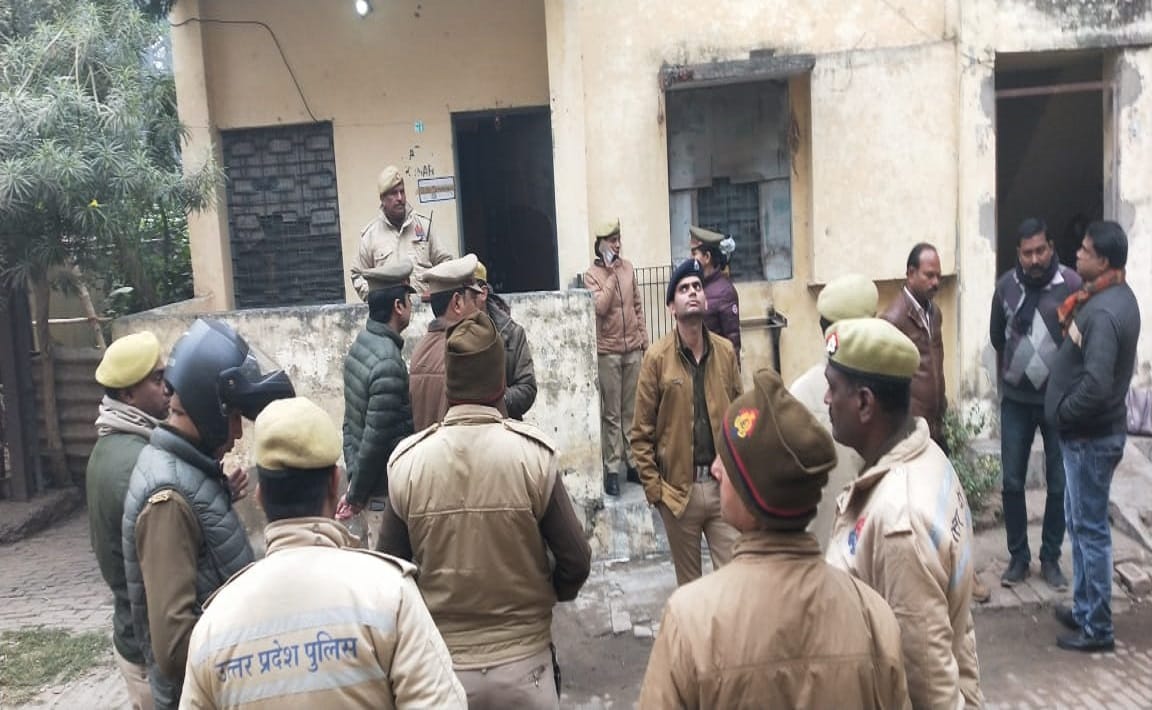 Dead body of railway Staff his pregnant wife and son found in house accident or suicide