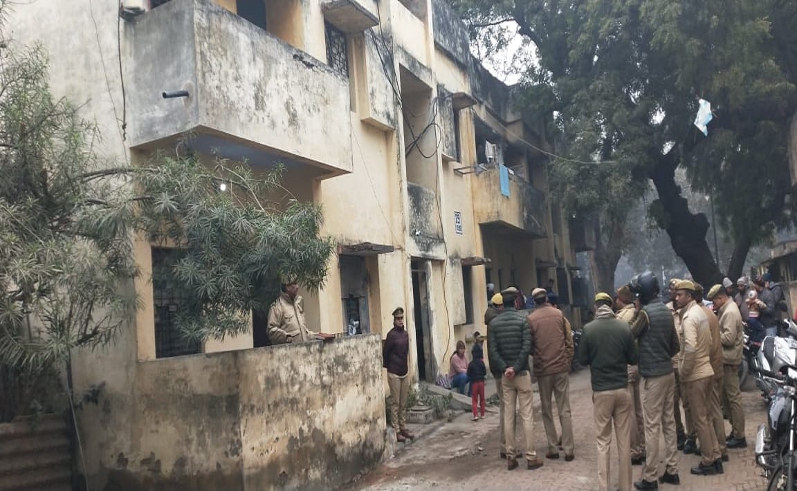 Dead body of railway Staff his pregnant wife and son found in house accident or suicide