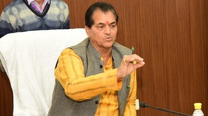 वित्त मंत्री प्रेमचंद अग्रवाल