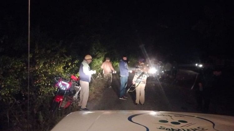 कोटद्वार में बाइक सवारों पर हाथी ने किया हमला