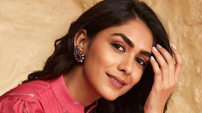 Actress Mrunal Thakur reveal at Gumraah trailer launch she never wanted to do a thriller film