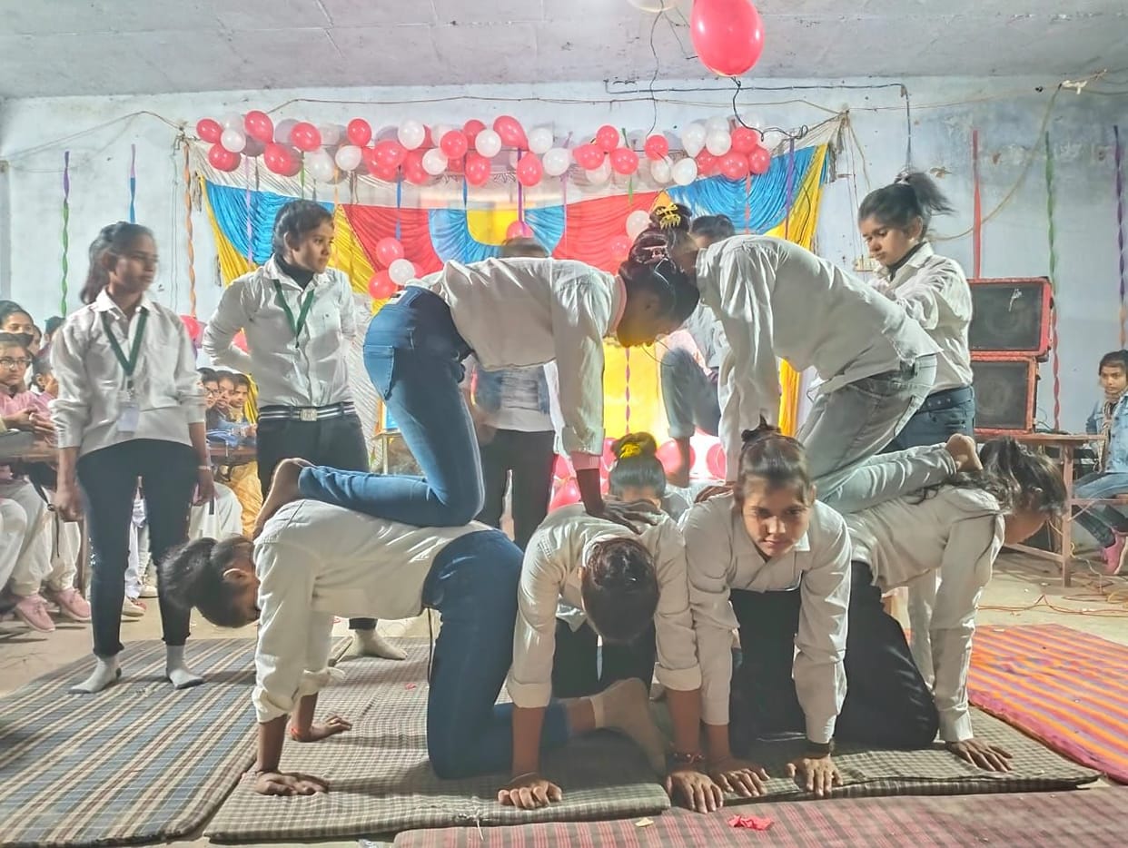 The girl students rocked the new year, gave excellent presentations