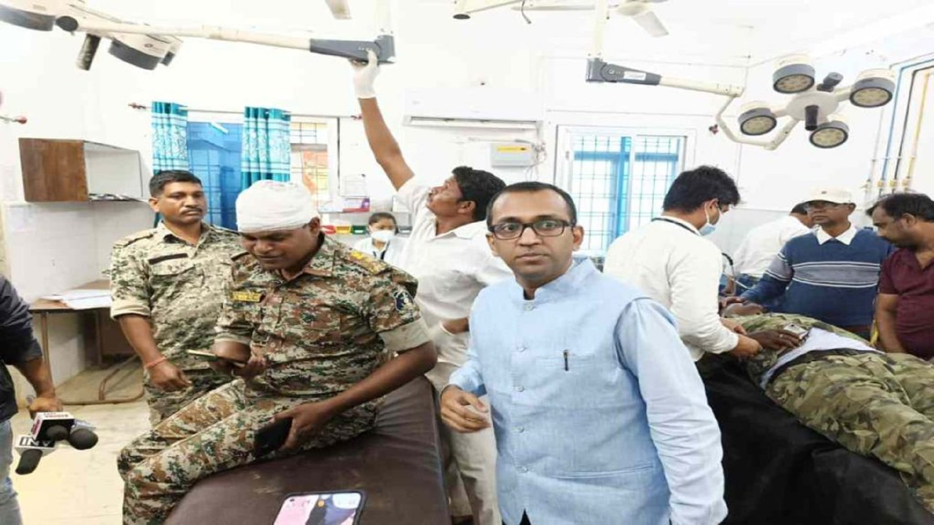 uproar over conversion in chhattisgarh narayanpur, mob attacked police