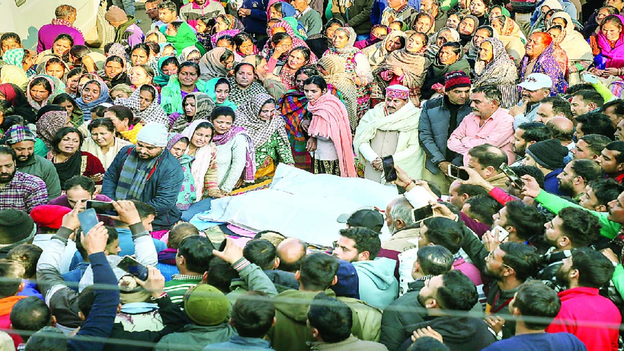 jammu kashmir: Protest in Dhangri of Rajori district, six people killed in terrorist attack