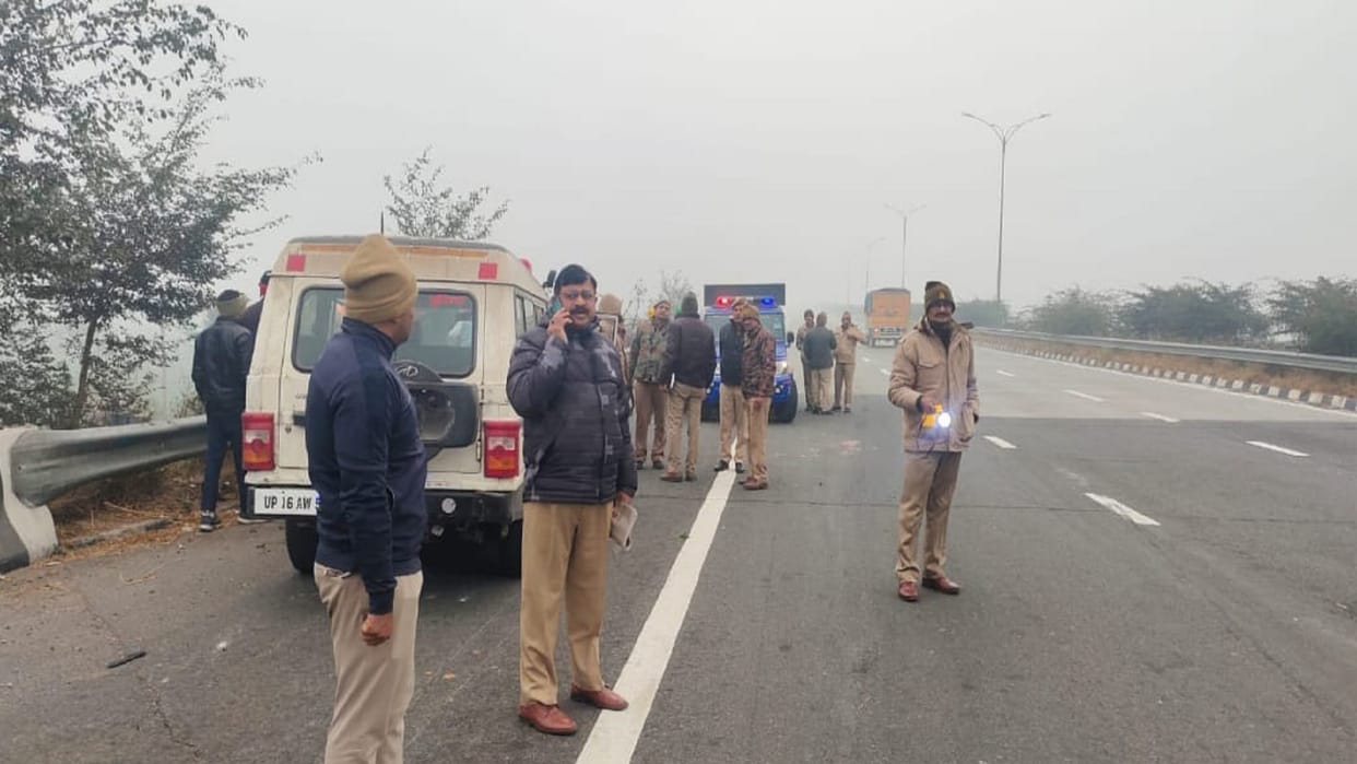 Woman head crushed by tire body found on Eastern Peripheral Highway in Greater Noida
