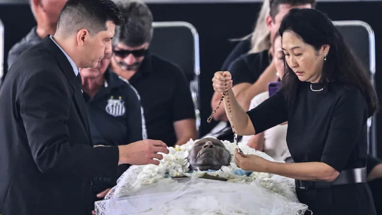 Pele Funeral pics Last farewell to great footballer Pele in brazil body kept at Santos Club stadium