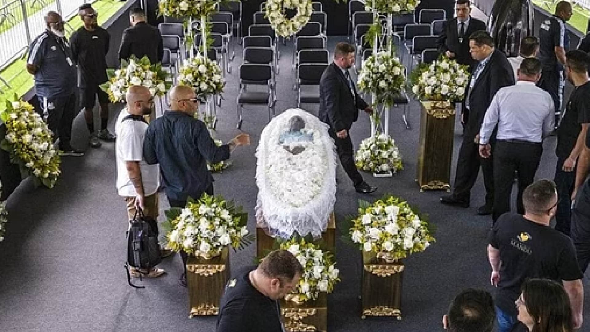 Pele Funeral pics Last farewell to great footballer Pele in brazil body kept at Santos Club stadium
