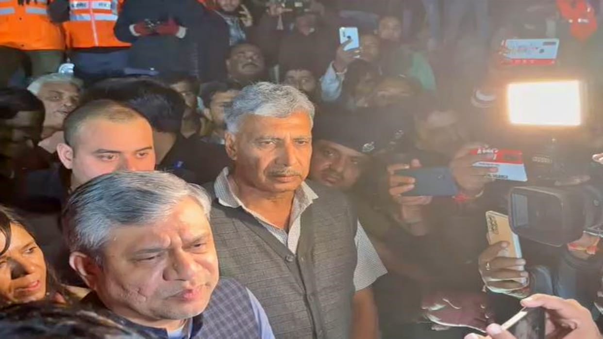 Rajasthan Railway Minister Ashwini Vaishnav Reached Suryanagari Express Train Derailed Place