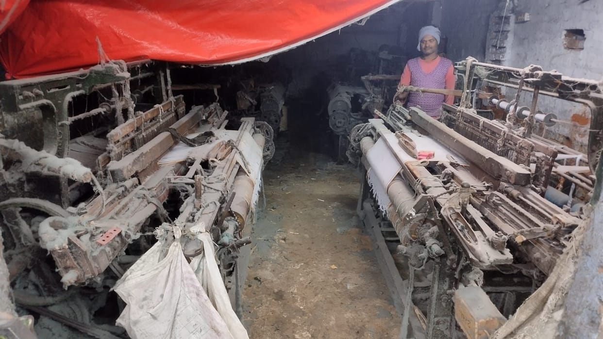 Power loom business getting ruined due to inflation