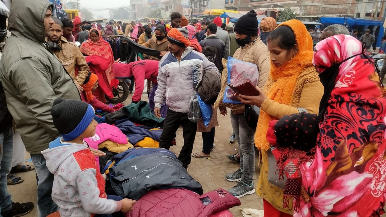 When the cold increased, the beauty of Bardahiya market returned