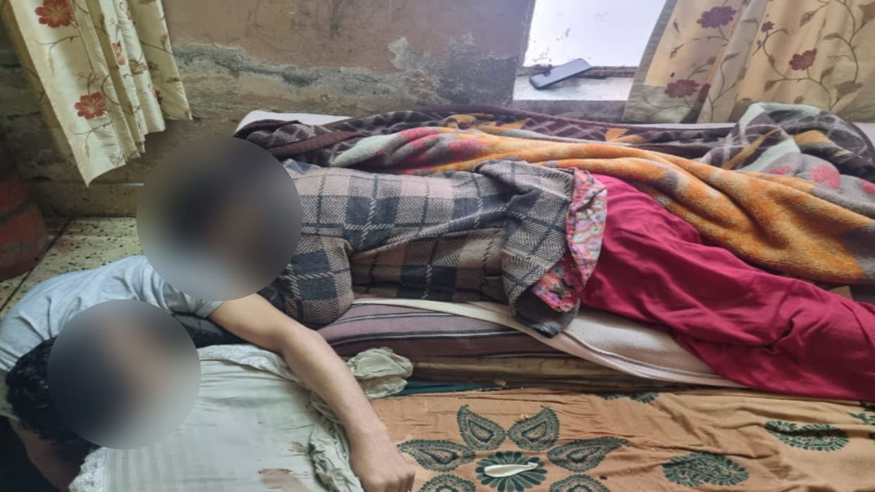 Meerut: Three family members including a baby girl died in the room due to suffocation and see photos