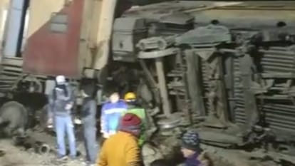 8 coaches of Bandra Terminus-Jodhpur Suryanagari Express train derailed in Pali Rajasthan