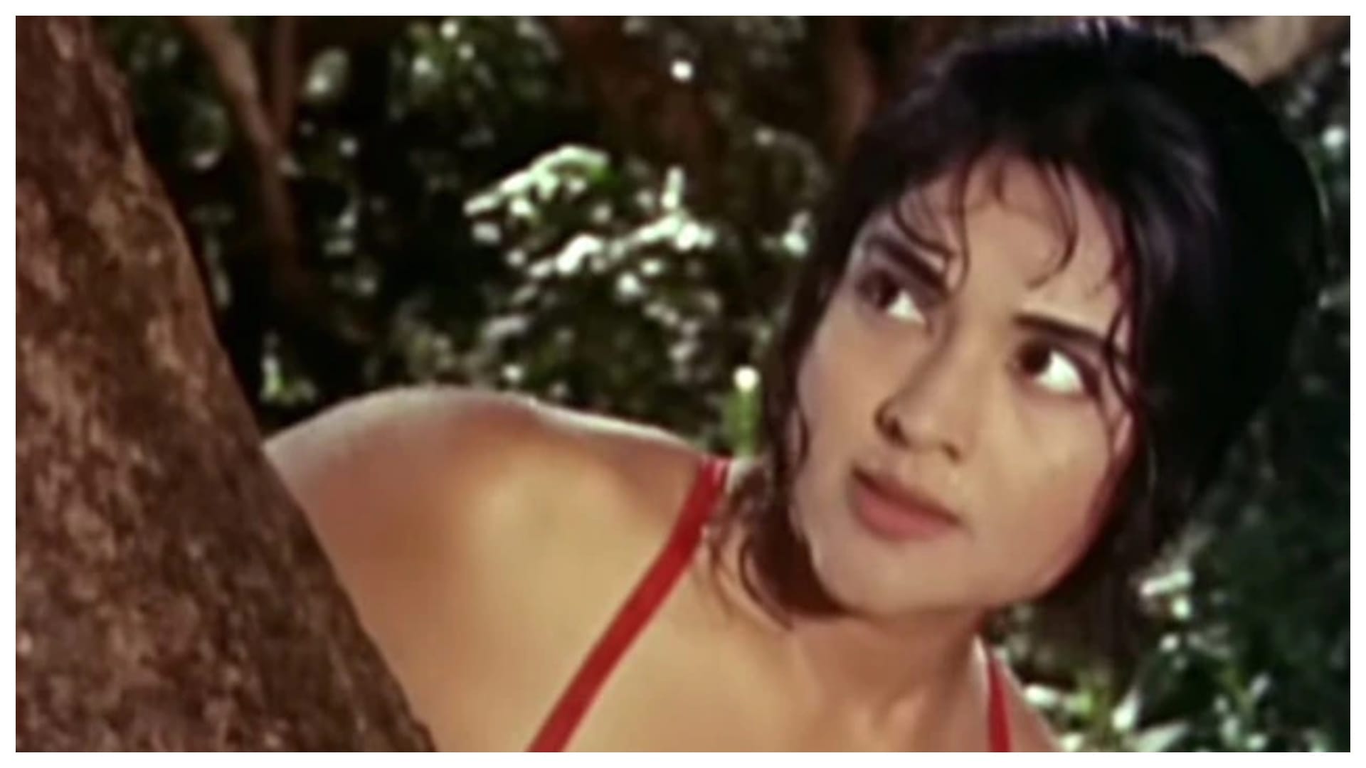 Bikini Shoot Trend in Bollywood Films starts Nargis Sharmila Tagore Disha Patani Bipasha Kareena Kapoor disprj